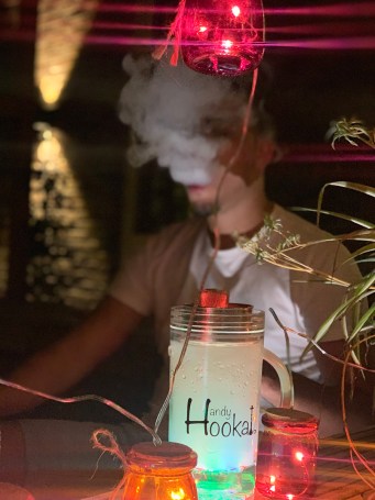 Handy Hookah - Draagbare Shisha - Waterpijp-bong.nl